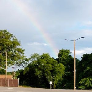 Meet your Posher, Shawnea